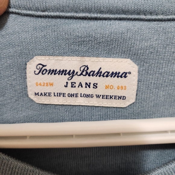 Tommy Bahama sweater - Picture 5 of 7